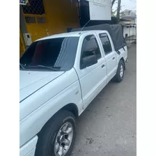 Mazda B2200 2006