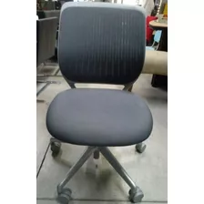 Cadeira Steel Case