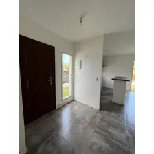 Venta Casa De 1 Dormitorio Con Patio Complejo Cerrado