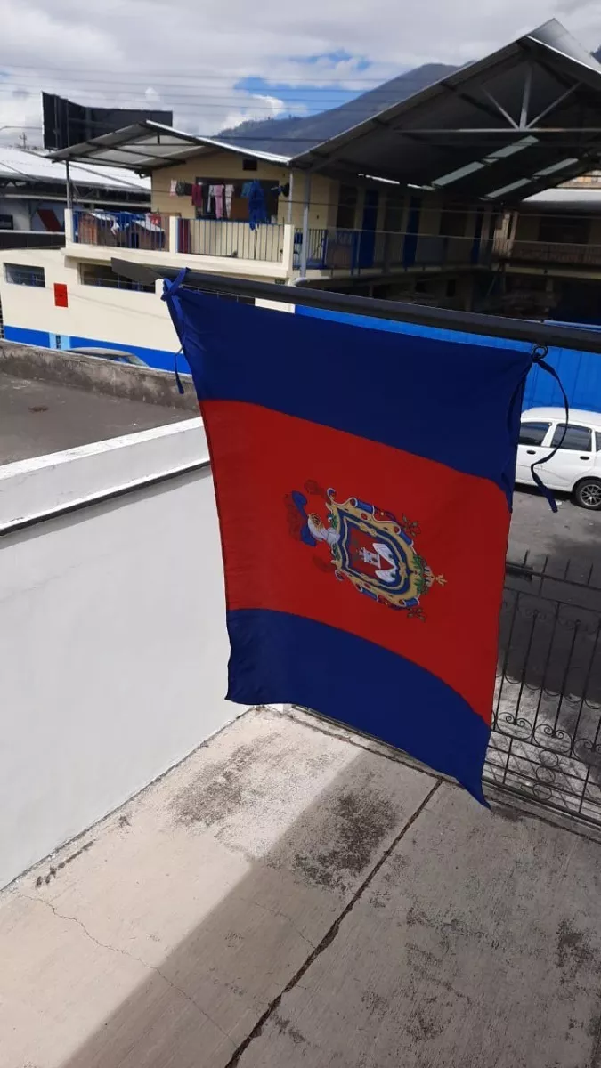 Bandera Quito 70c Cm X 100 Cm Envio Gratis Todo El Pais