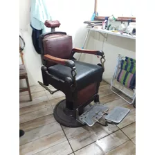 Vendo Uma Cadeira De Barbeiro Antiga Marca Gennaro Ferrante 