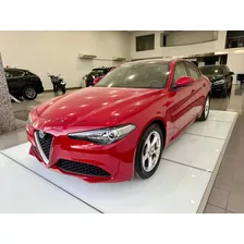 Alfa Romeo Giulia Distinctive 200cv- 0 Km -entrega Inmediata