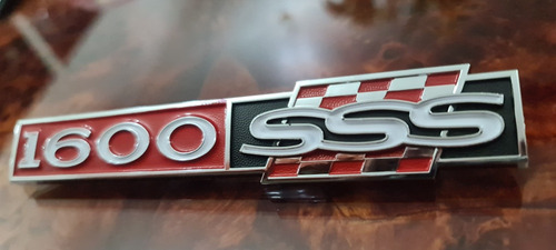 Emblema Datsun 1600 Sss Foto 3