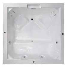 Jacuzzi Modelo Prometeo Con Sistema De Hidromasaje Exterior