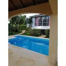 Vendo De Oportunidad Villa Con 1452 De Solar En Río San Juan