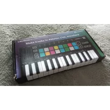 Novation Launchkey Mini Mk3 (como Nuevo)