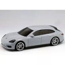 Hot Wheels Porsche Panamera Turbo S E-hybrid Sport Turismo 