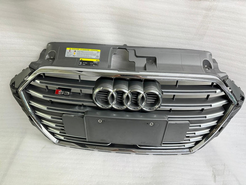 Parrilla Audi A3 S3 2017-2021 Uso Original C/ Reparacion  Foto 3