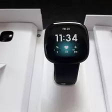 Smartwatch Fitbit Versa 3 1.58