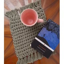 Mug Rug Nordico Con Flecos A Crochet