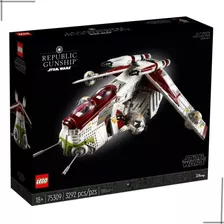 Lego Star Wars Gunship Da Republica 3292 Peças 75309