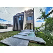 Casa Nueva En Venta, Luxury, 5 Recámaras, Sala Tv, Muelle, Residencial Puerto Cancún.