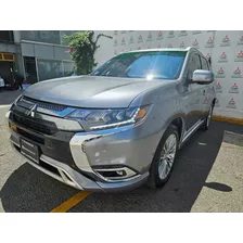 Mitsubishi Outlander 2021