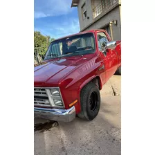 Chevrolet Silverado Silverado Custom