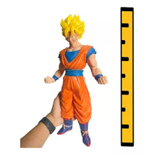 Boneco Goku Grande Dragon Ball Z 45cm Super Sayajin Amarelo