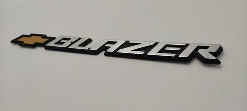Emblema Blazer Con Logo Chevrolet Para Camioneta   Foto 2