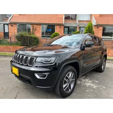 Jeep Cherokee Laredo 2021