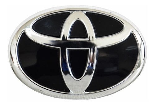 Foto de Emblema Logo Bal Cromado Fondo Negro Toyota Prado Txl
