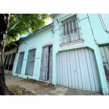 Venta - Casa Con 4 Dormitorios, Parrillero Y Garage En Villa Muñíz 
