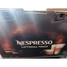 Cafetera Nespresso Lattissima Touch Black 