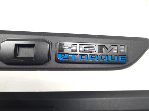Emblema Dodge Ram Hemi 5.7 Negro Cofre 2019 2020 2021 2022 Foto 3