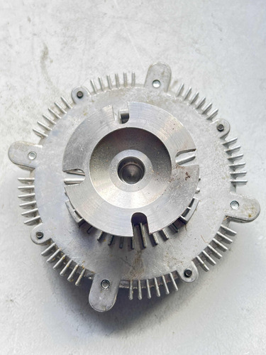 Fan Clutch Cressida 2.6 78-80 2.8 81-88 Celica 2.6 79-80 2.8 Foto 2