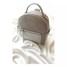 Calvin Klein Mochila Monograma Chica