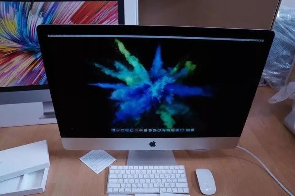 Apple iMac 27  5k 10-core 3.6ghz - 64gb - 2tb Ssd