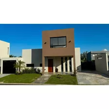 Casa De 4 Ambientes Con Pileta A Estrenar En Barrio Cerrado Springpark Pilar!