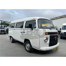 Van Volkswagen Kombi 2010 Escolar 12 Lugares