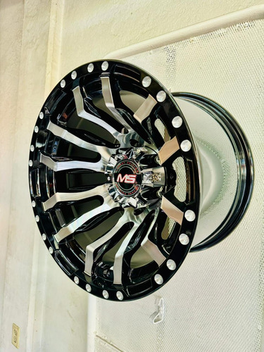 Rin 15x10 Tipo M/t Barrenacion 5-127 Chevrolet Y Gmc 5 Birlo Foto 4