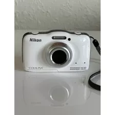  Nikon Coolpix S32 Sumergible + Memoria De 8gb Impecable