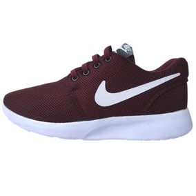 tenis nike de mujer guindas