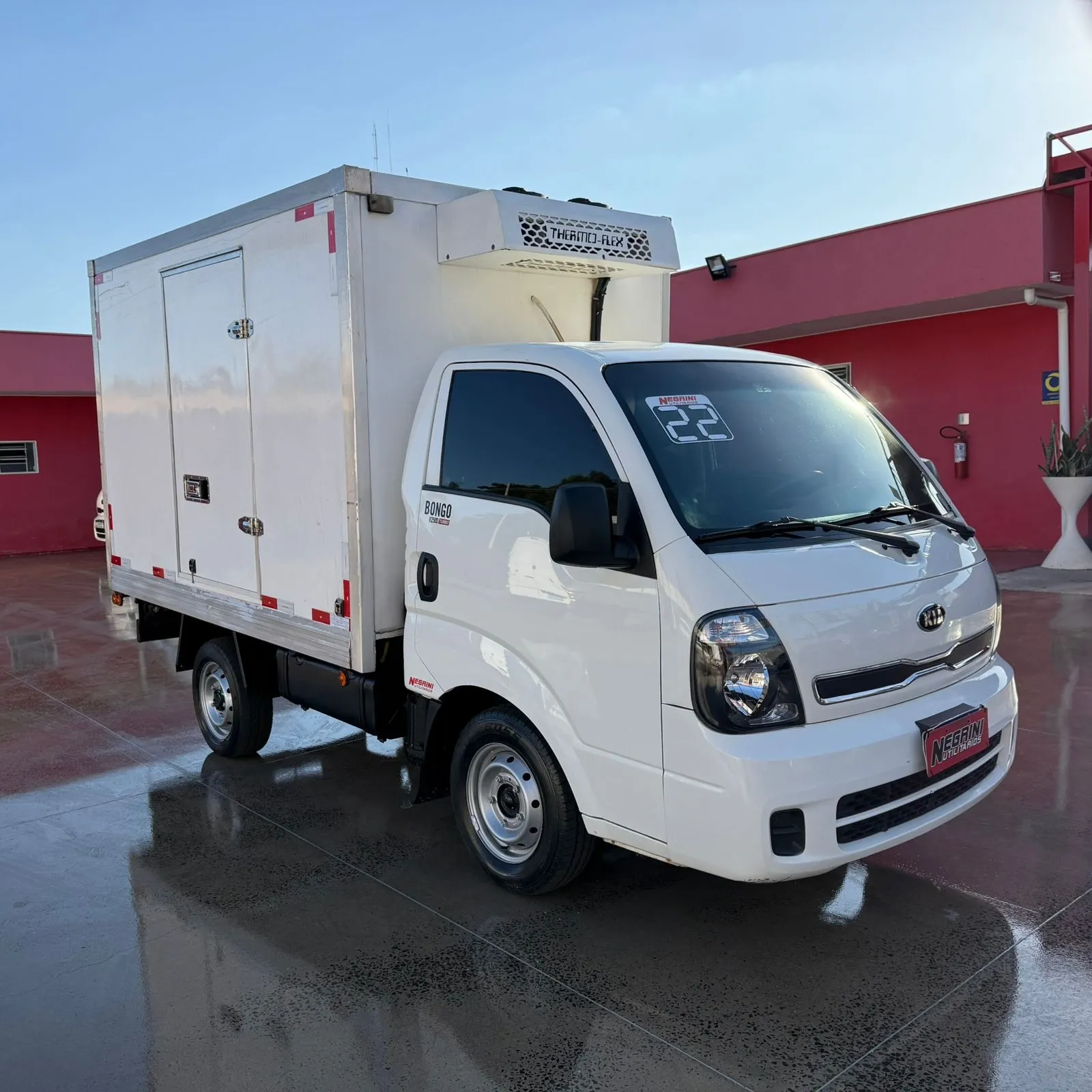 Kia Bongo K2500 BaĂș Refrigerado (-10 Graus) 2022 Completo