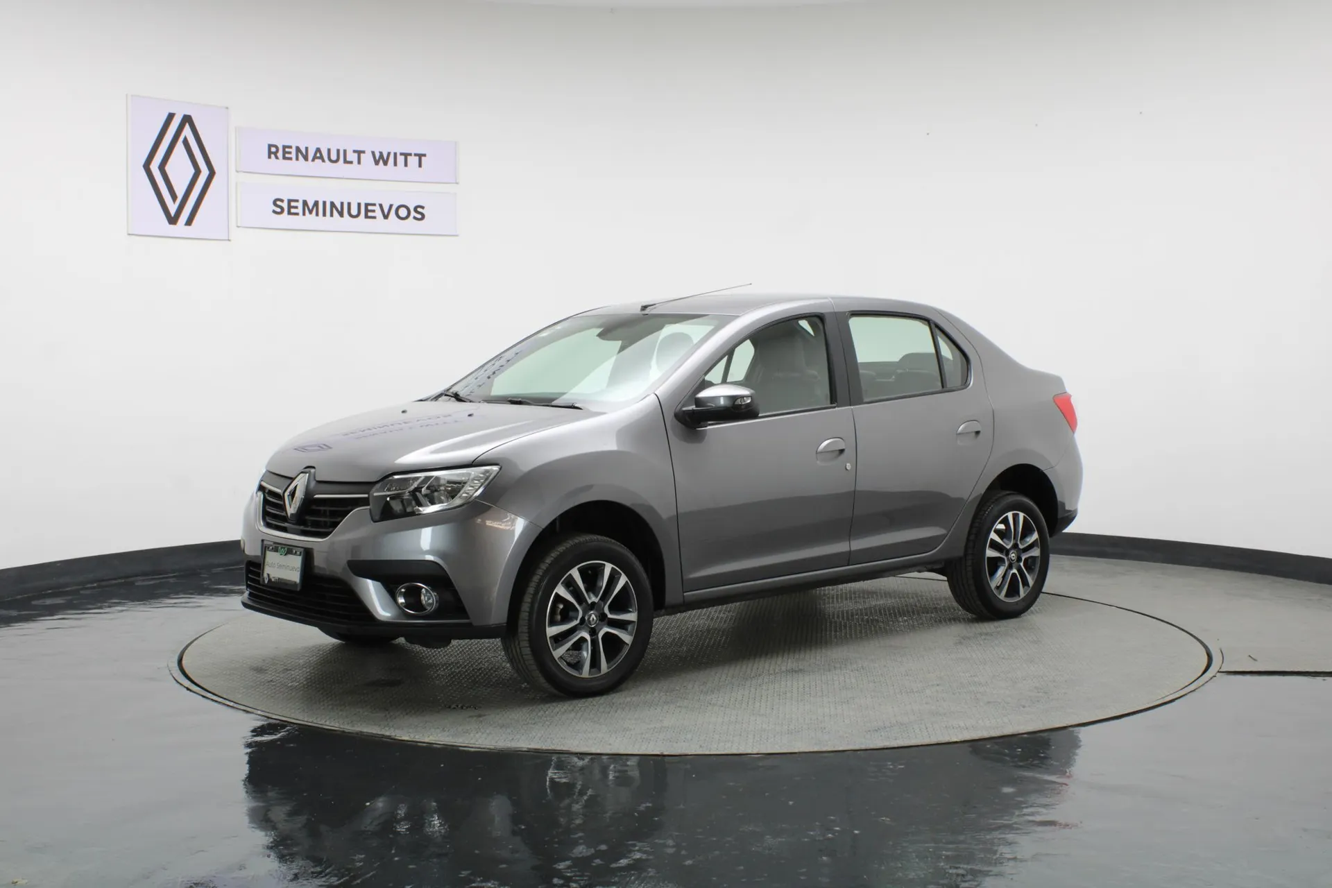 Renault Logan 2024