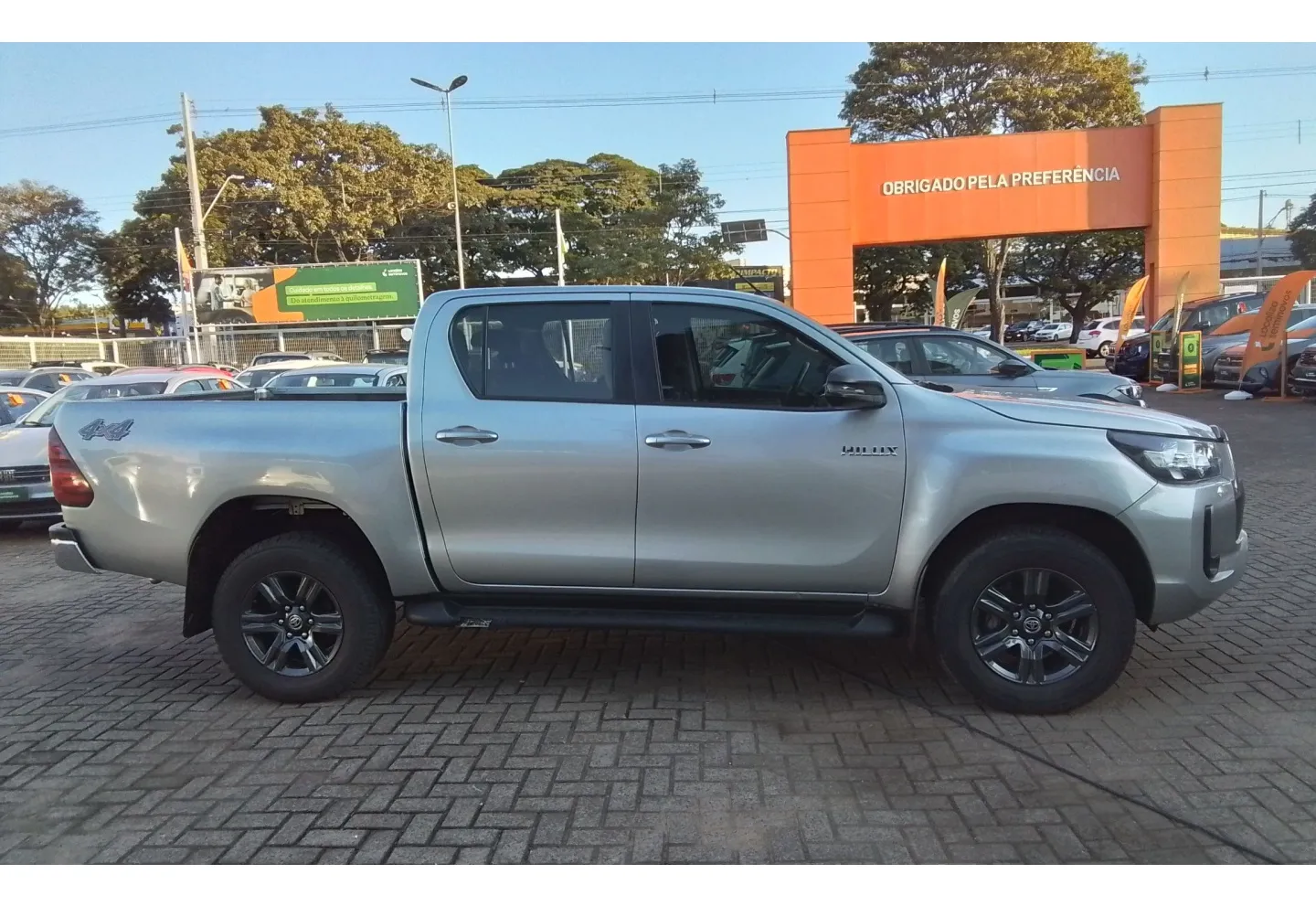 Toyota Hilux 2.8 D-4d Turbo Diesel Cd Sr 4x4 Automático