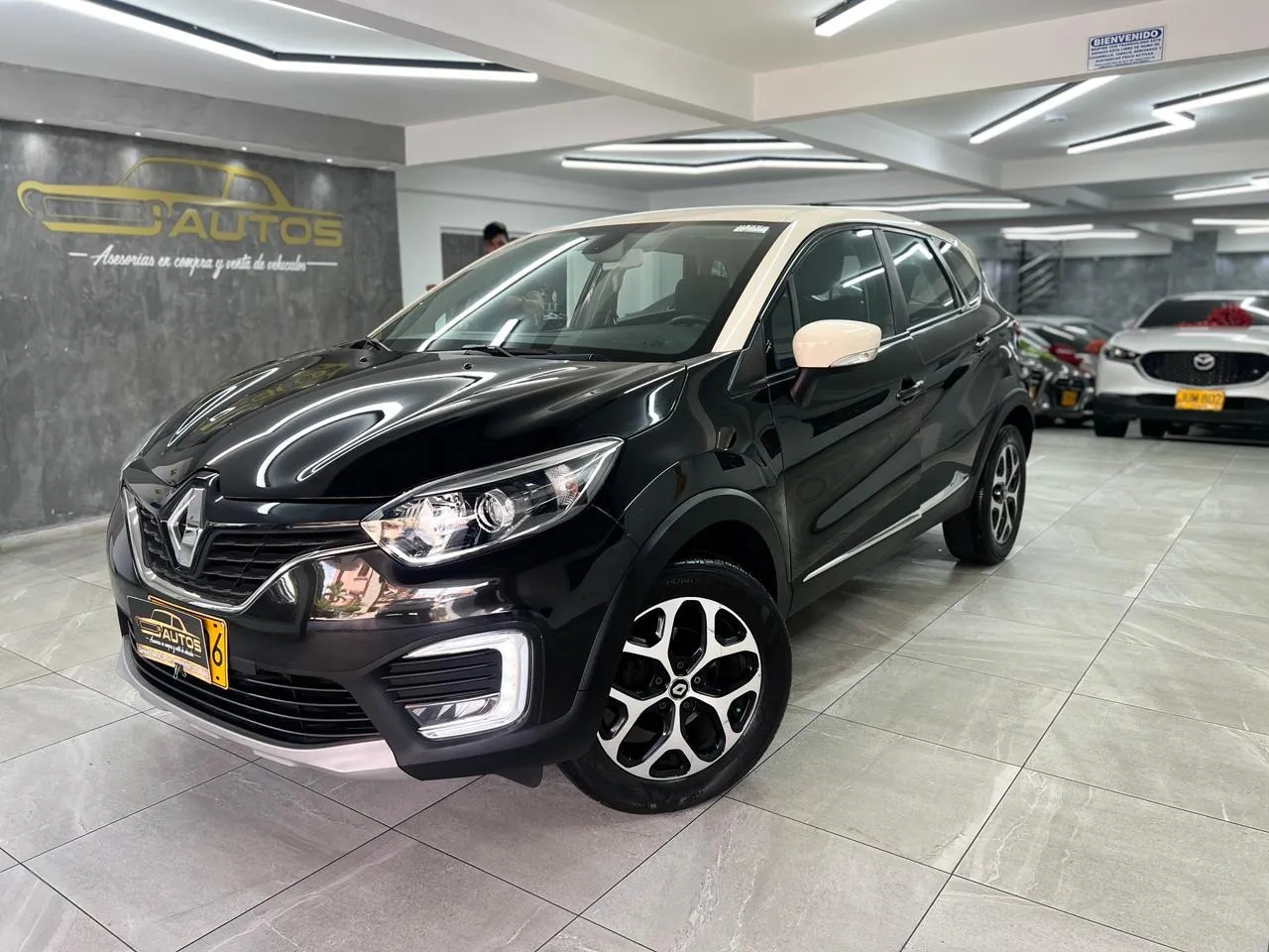 Renault Captur Intens At 2017