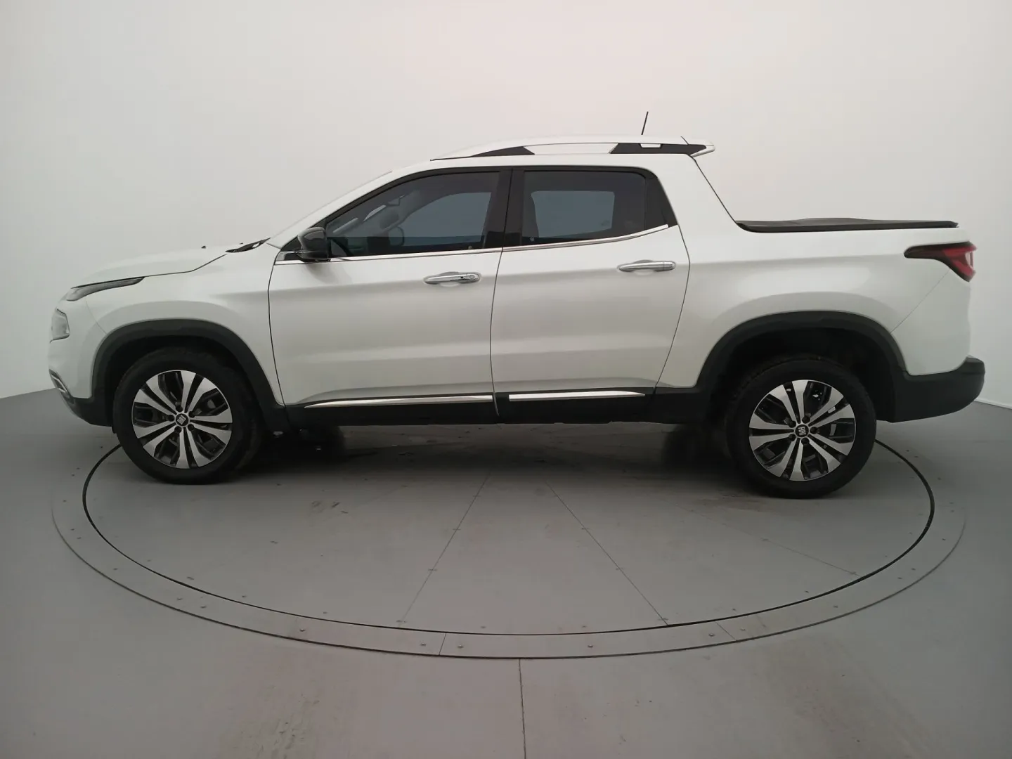 Fiat Toro 2.0 16v Turbo Diesel Volcano 4wd At9