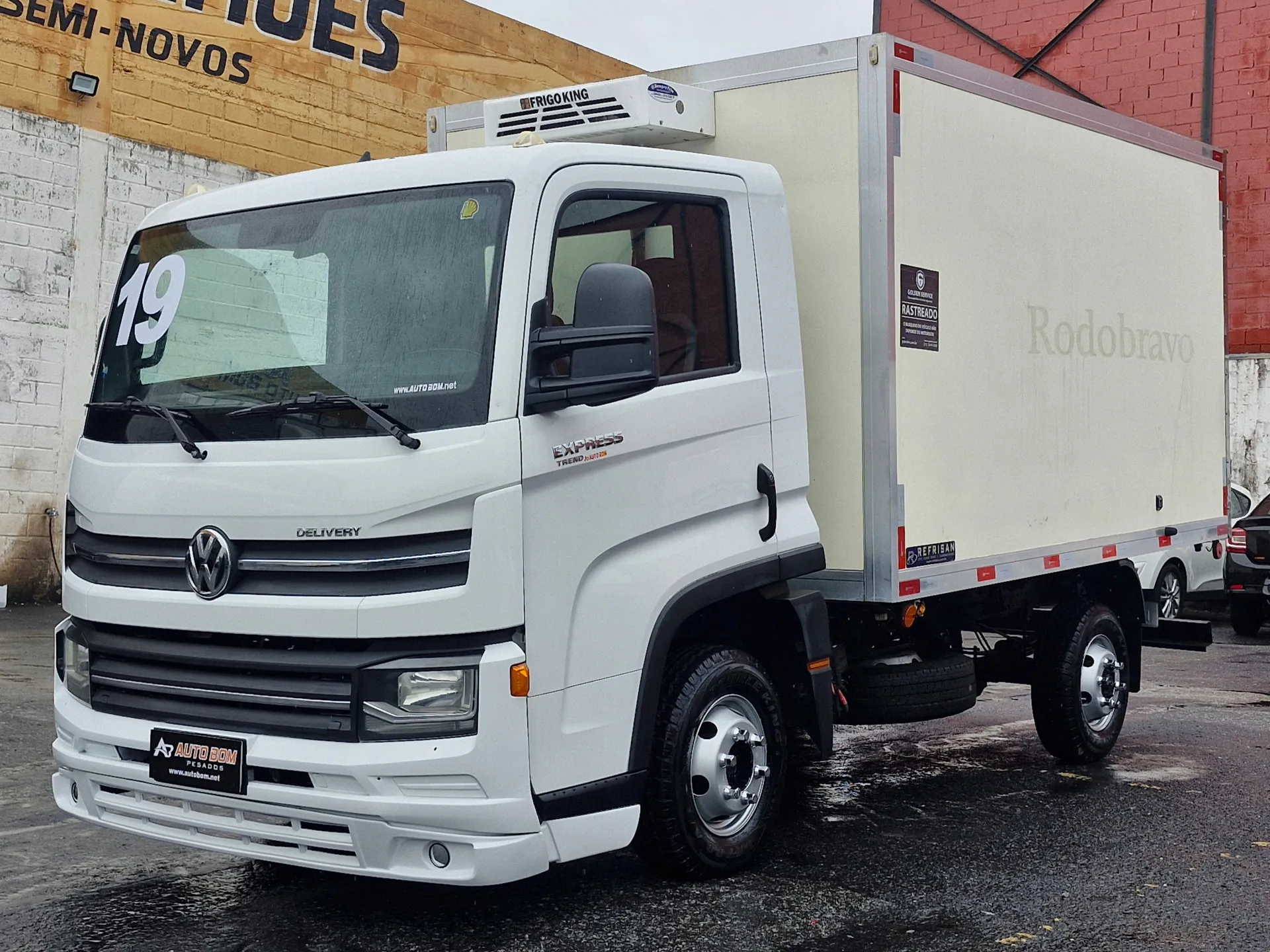 Vw Express Bau Refrigerado Com Ar Carteira De Carro