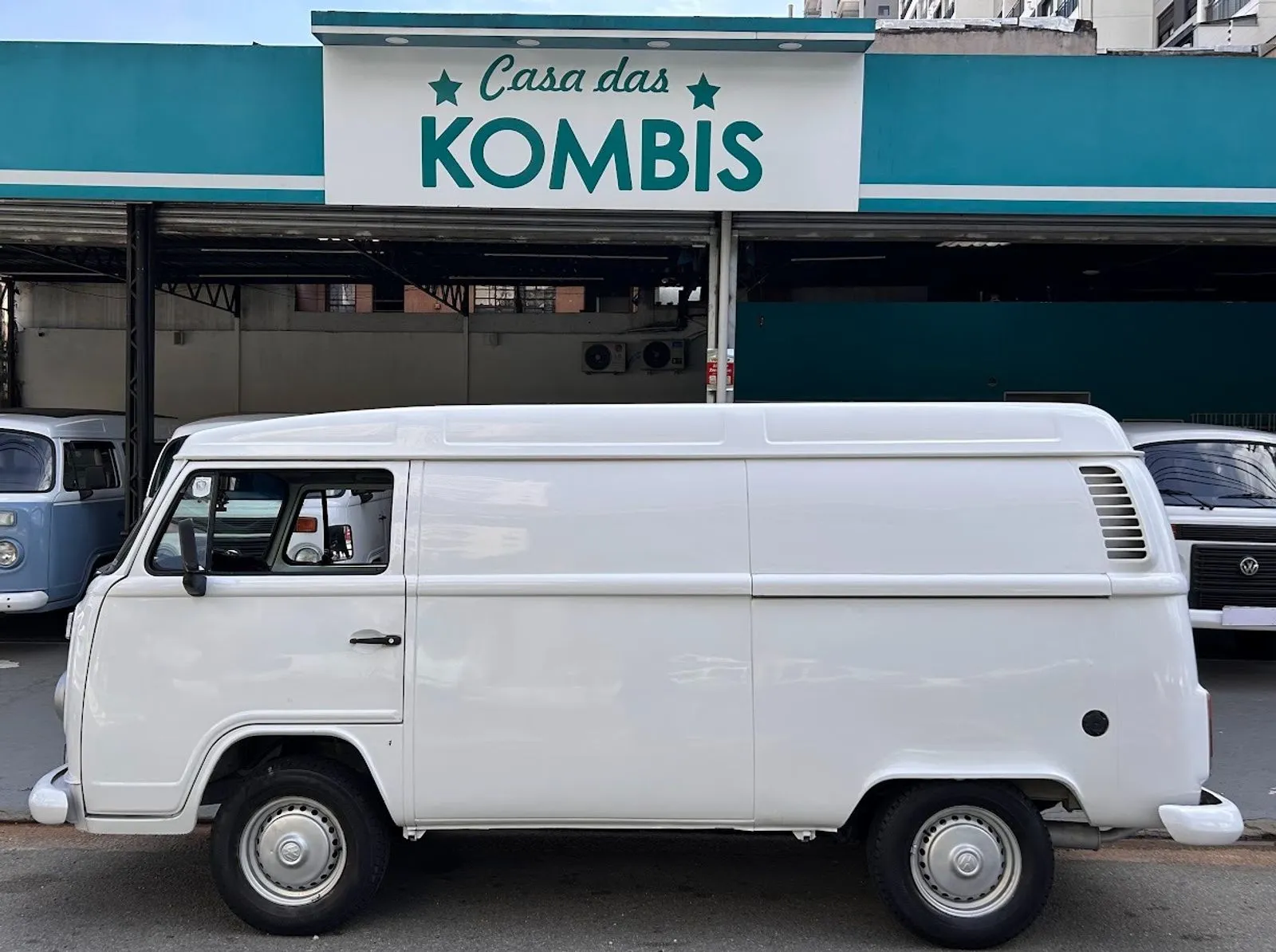Volkswagen Kombi Furgão 1.4 Mi Total Flex 8v 2012/2012