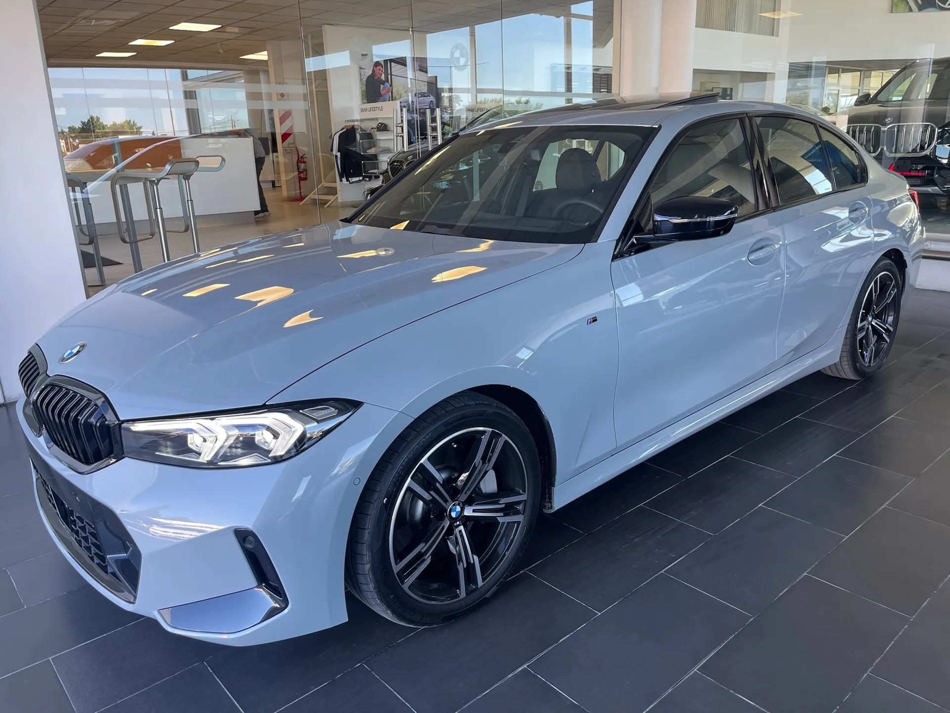 Bmw Serie 3 3.0 330i Sedan Sport Line 252cv