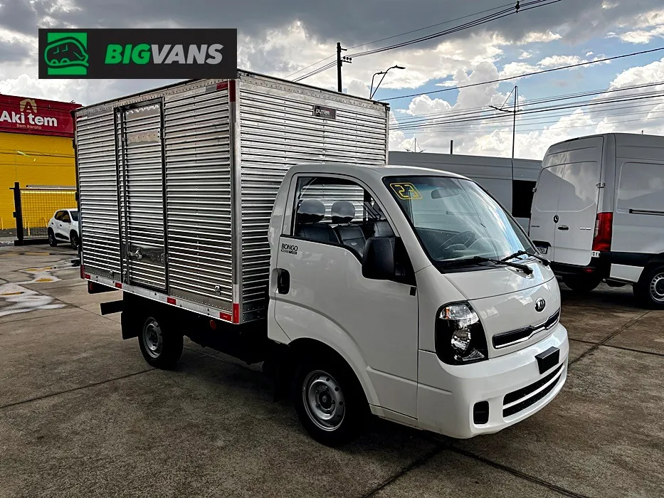 Kia Bongo 2023 Chassi + Baú De Alumínio Branca (2h43)