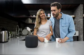 Comparación de los parlantes Bose y Harman Kardon