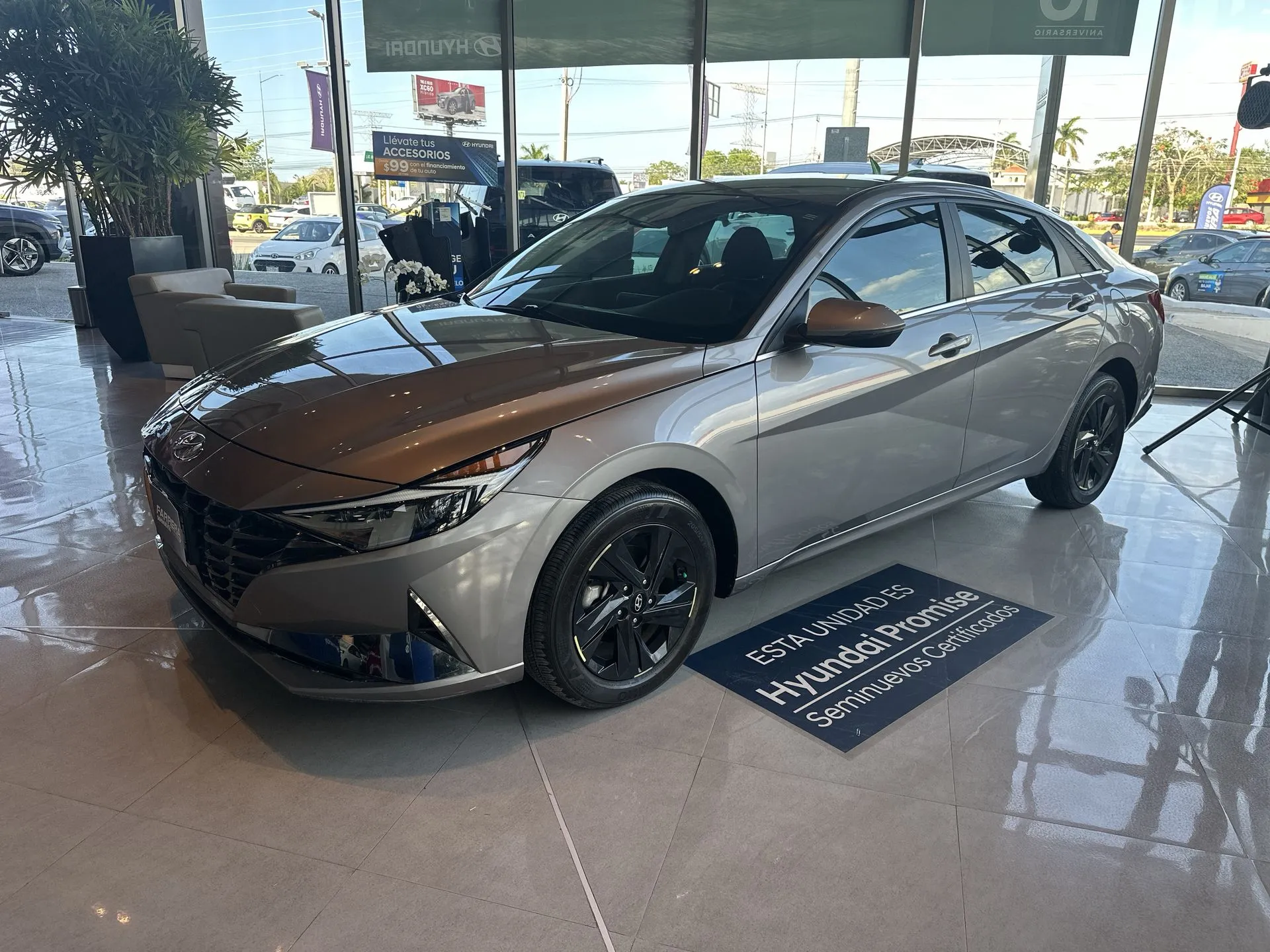 Hyundai Elantra 2023