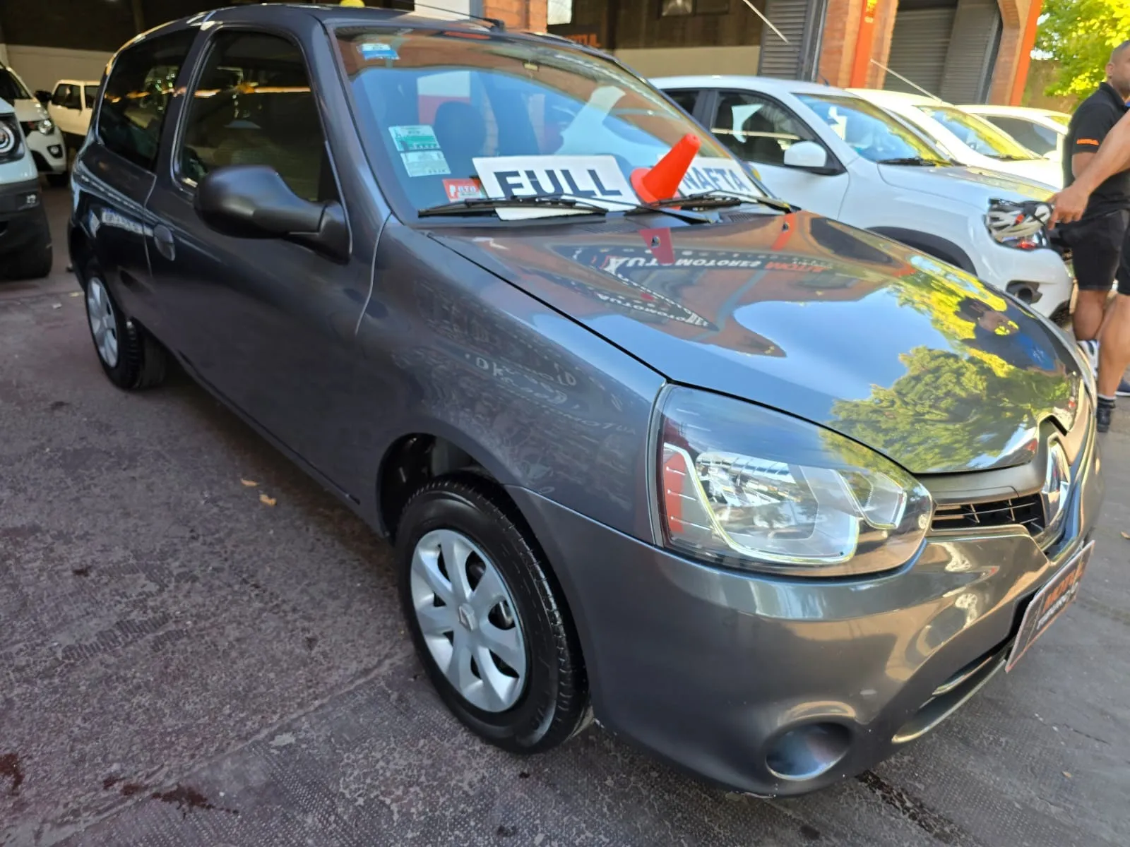 Renault Clio 1.2 Mio Confort Plus Abc 3p