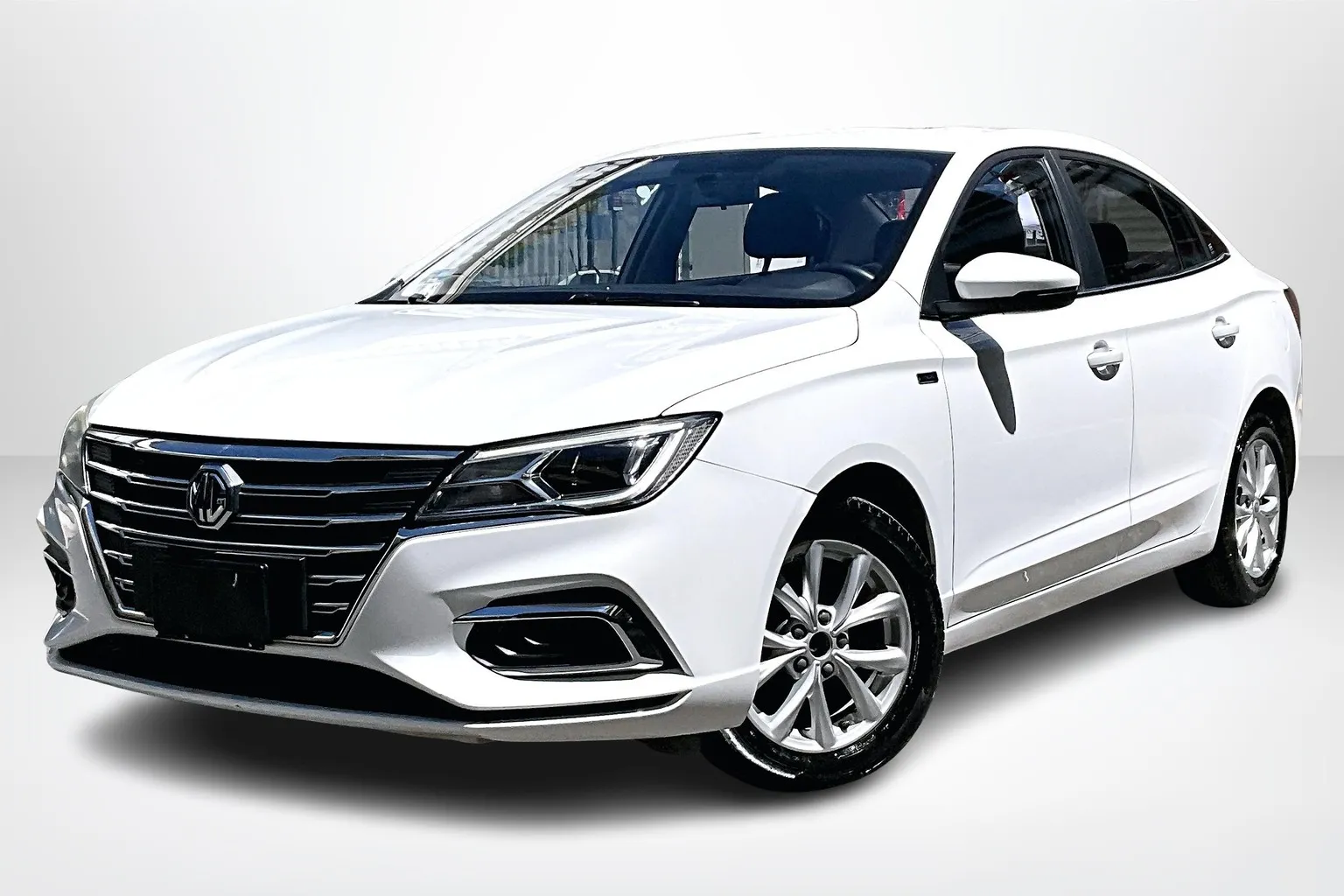 Mg Mg5 2022