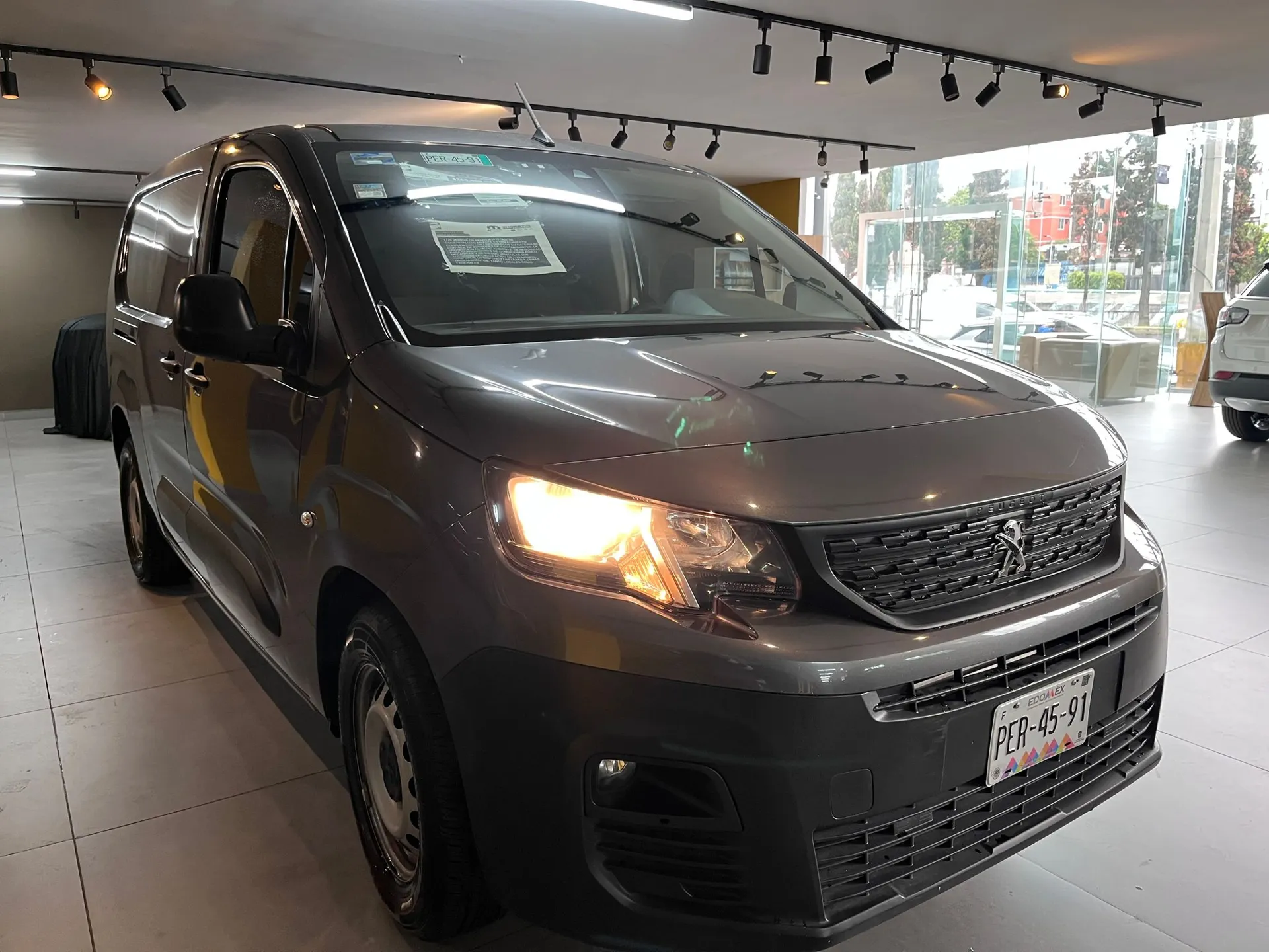 Peugeot Partner 2021