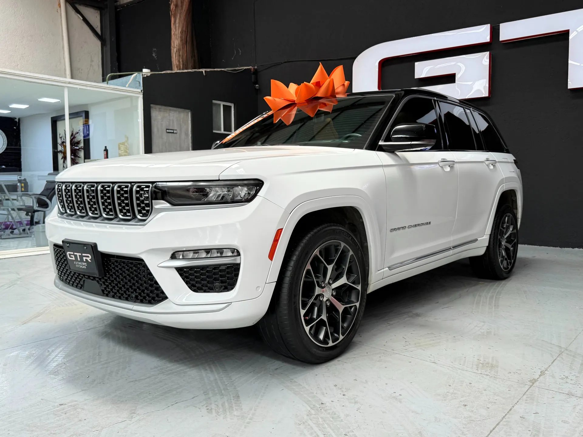Jeep Grand Cherokee Summit 2022