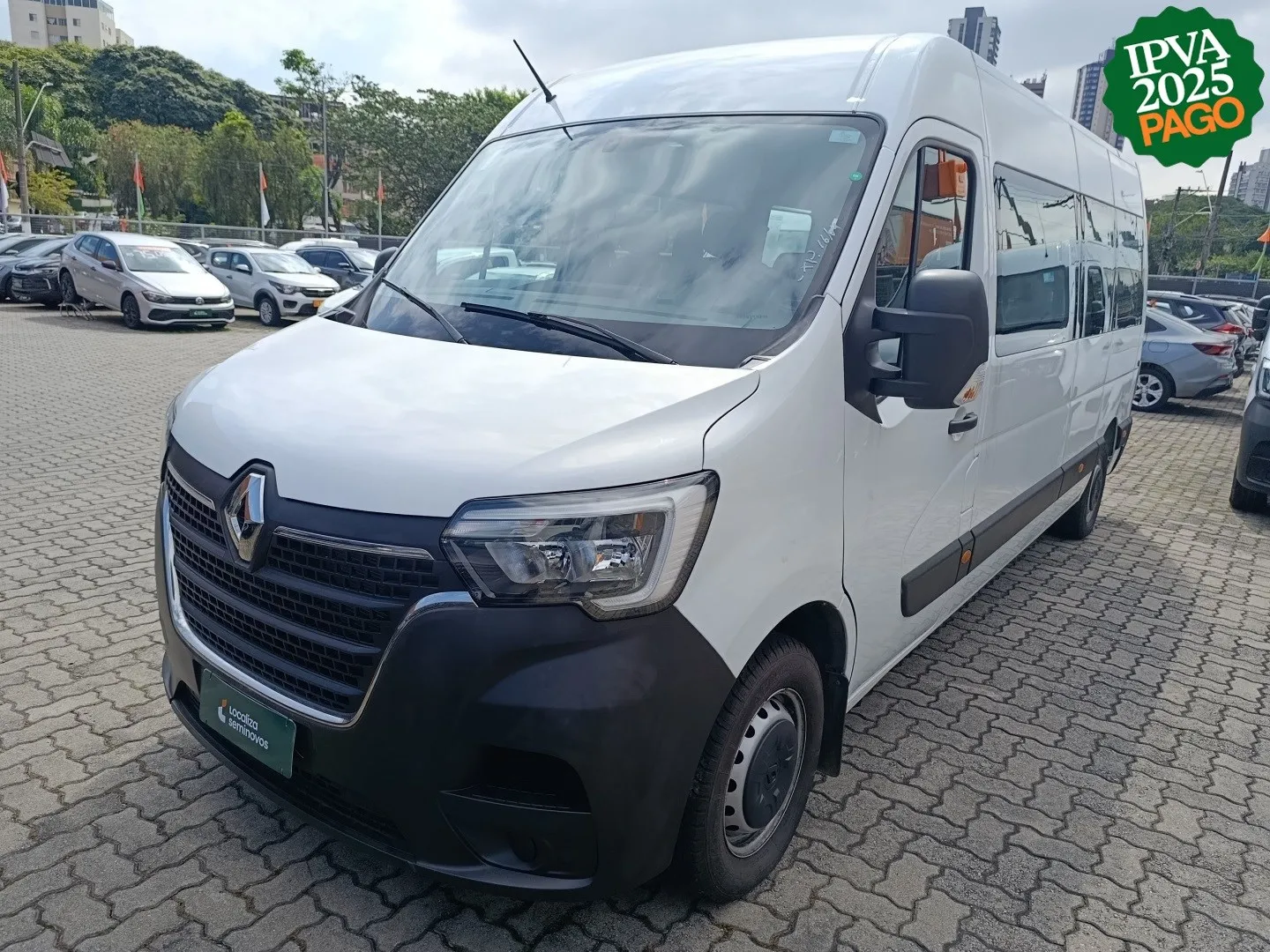 Renault Master 2.3 Dci Diesel Minibus Executive 16l L3h2 3p 