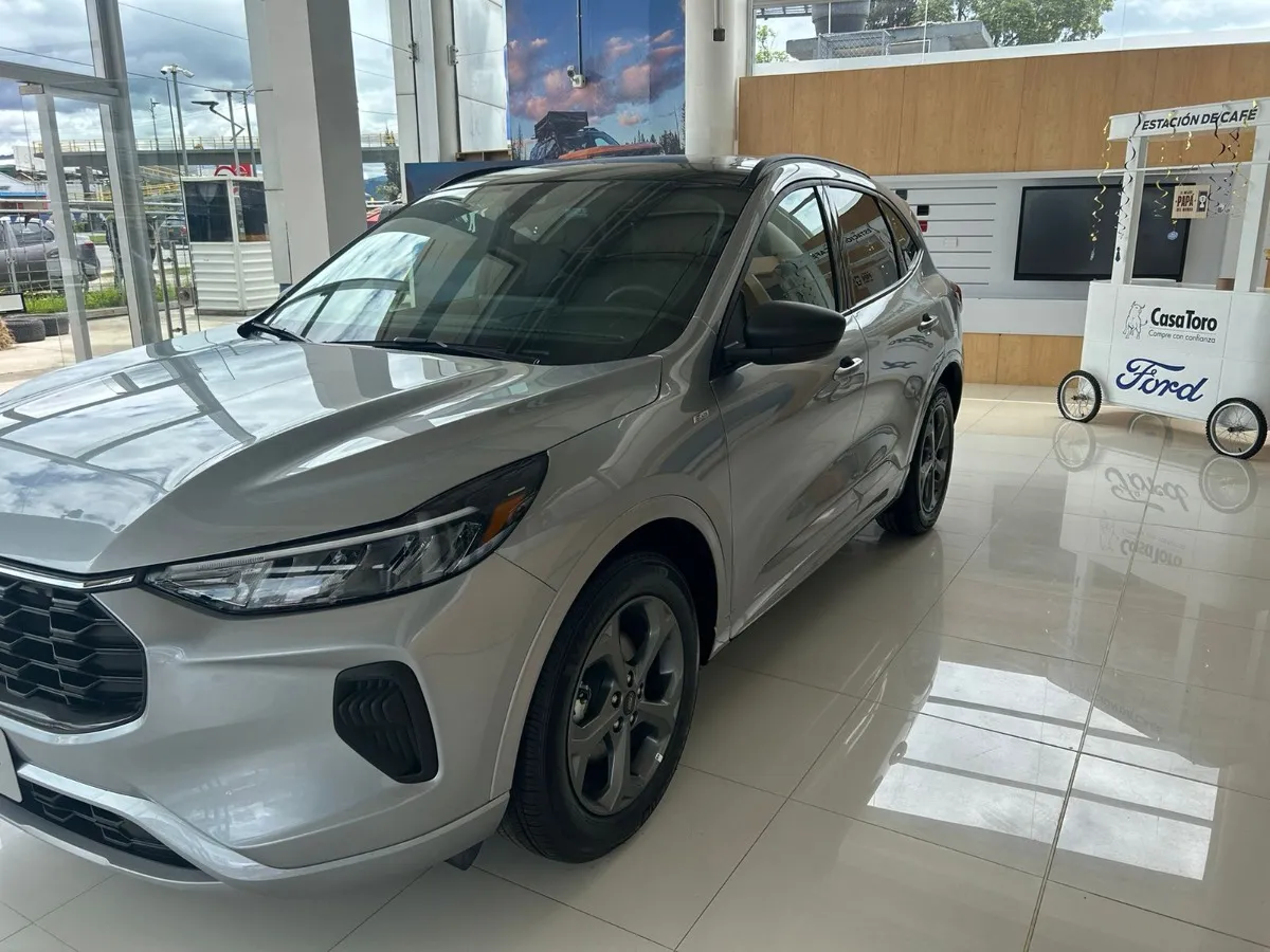 Ford Escape St Line Hibrida 2025